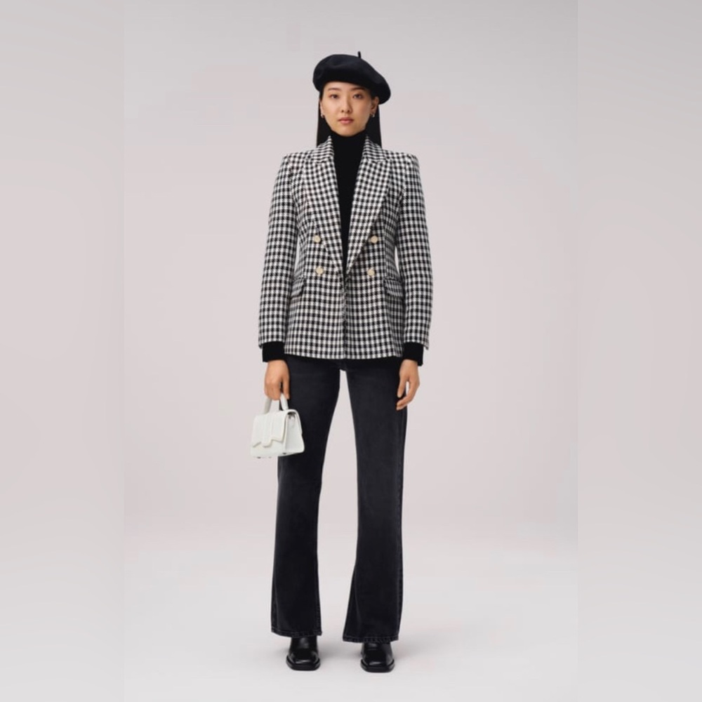 LAST ONE 🤍 Zara blazer NWT